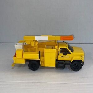 DG PRODUCTIONS -1995-1-1 Orange and Rockland Electric Utility Bucket Truck READ